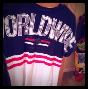 tee shirt